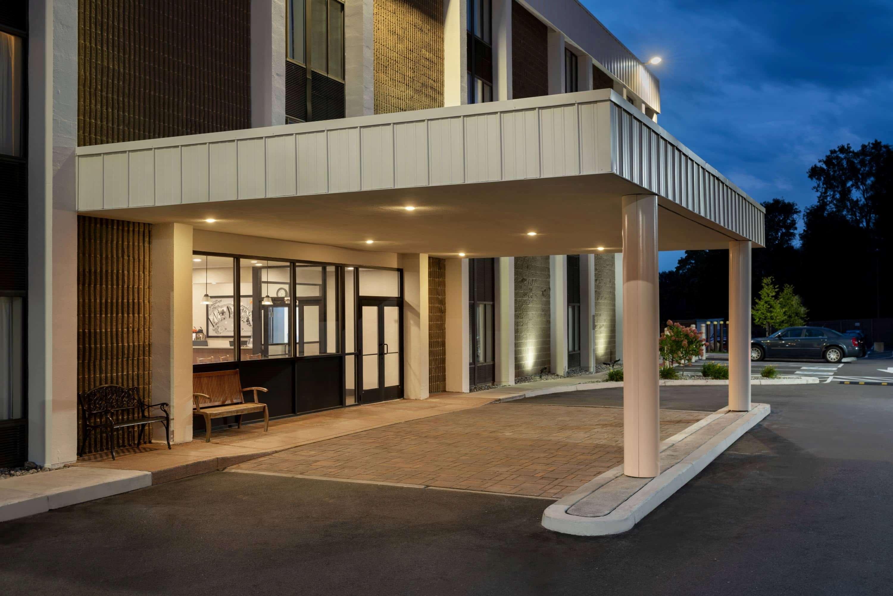 Super 8 By Wyndham Liverpool/Syracuse North Airport Εξωτερικό φωτογραφία